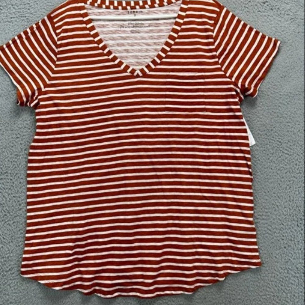 Shirt Women 2 Rust Brown Striped Classic Fit V-Neck Pocket Tee Ladies NEW